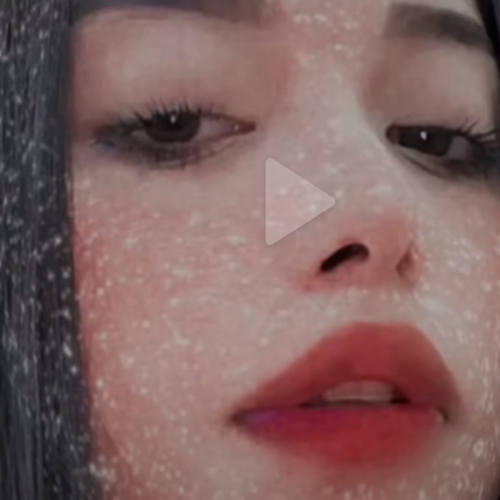 Meet your Posher, Valeria